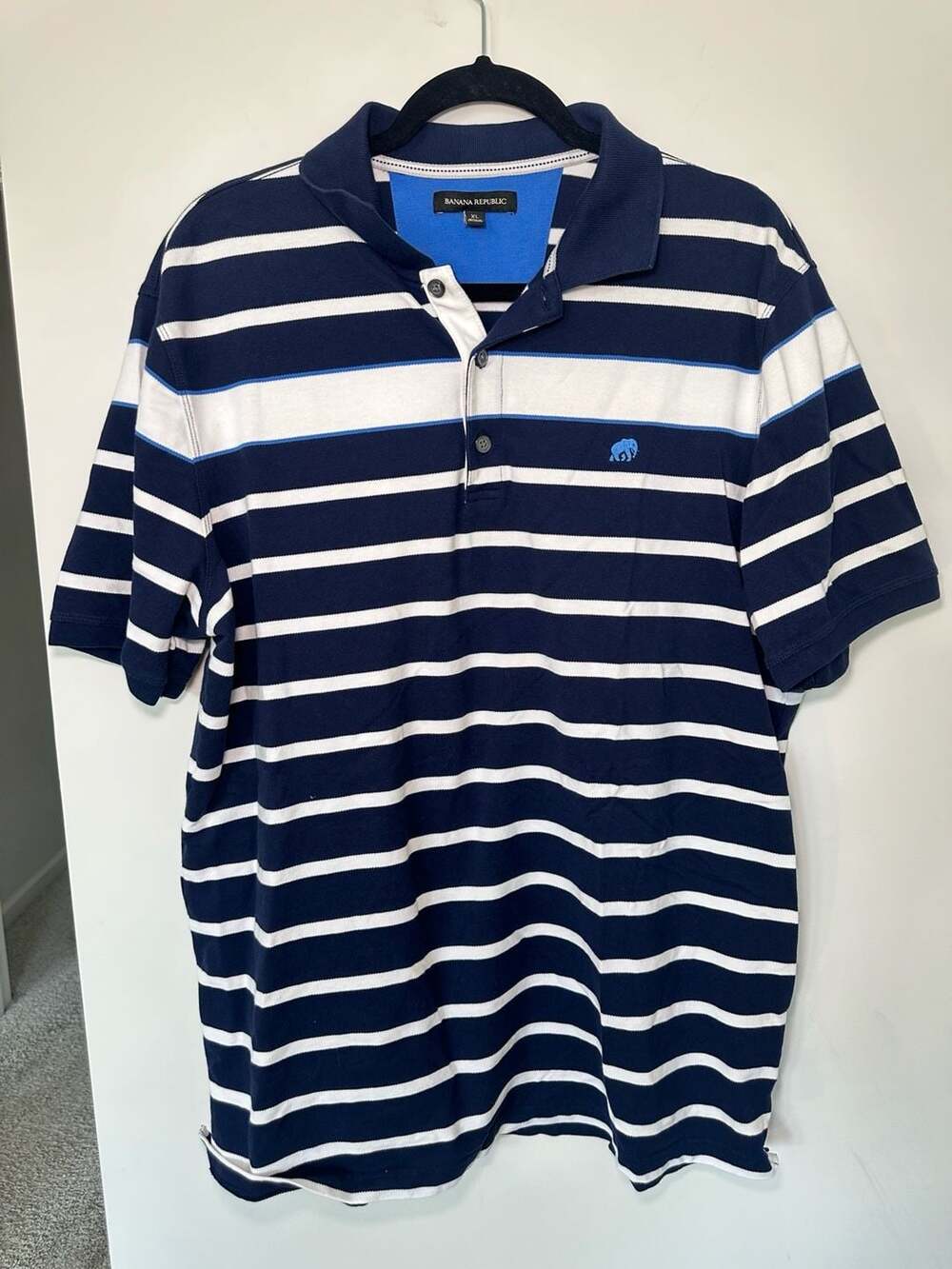 Banana Republic Men's Blue And White Striped Polo Shirt XL